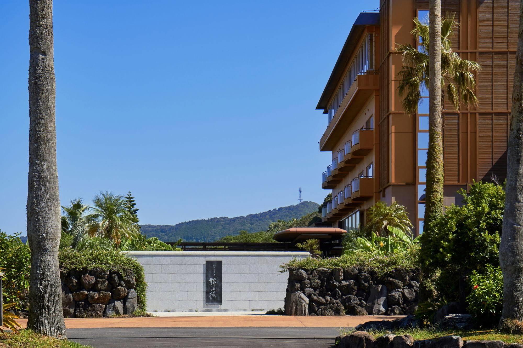 Hotel Koran No Yu Kinkouro Ibusuki Exterior foto