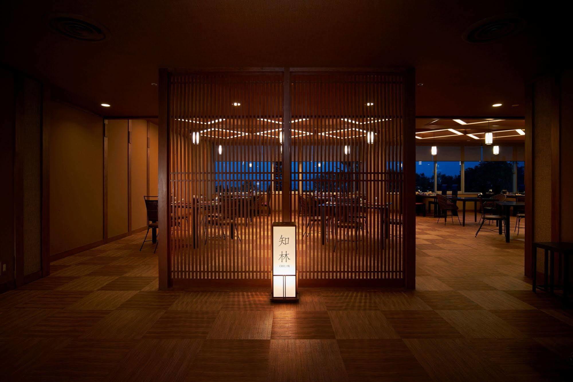 Hotel Koran No Yu Kinkouro Ibusuki Exterior foto