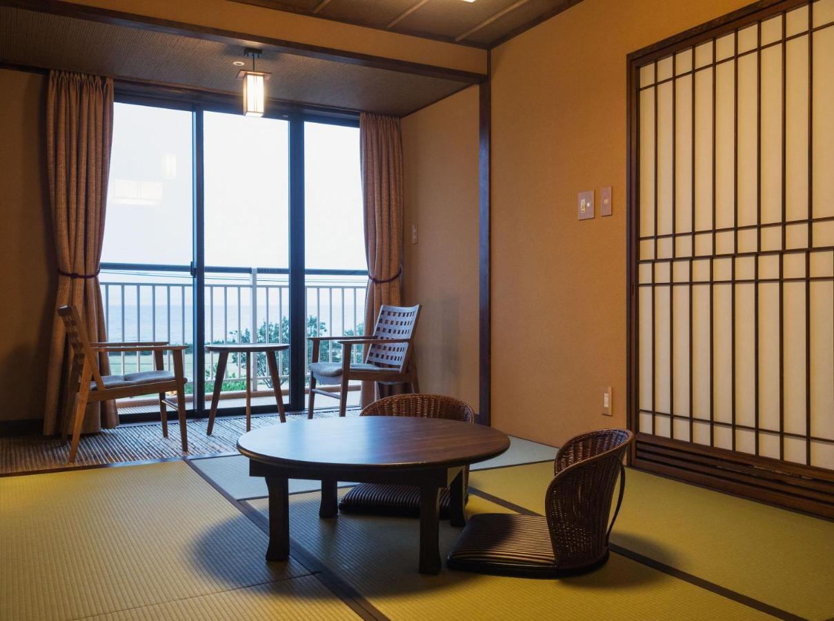 Hotel Koran No Yu Kinkouro Ibusuki Exterior foto
